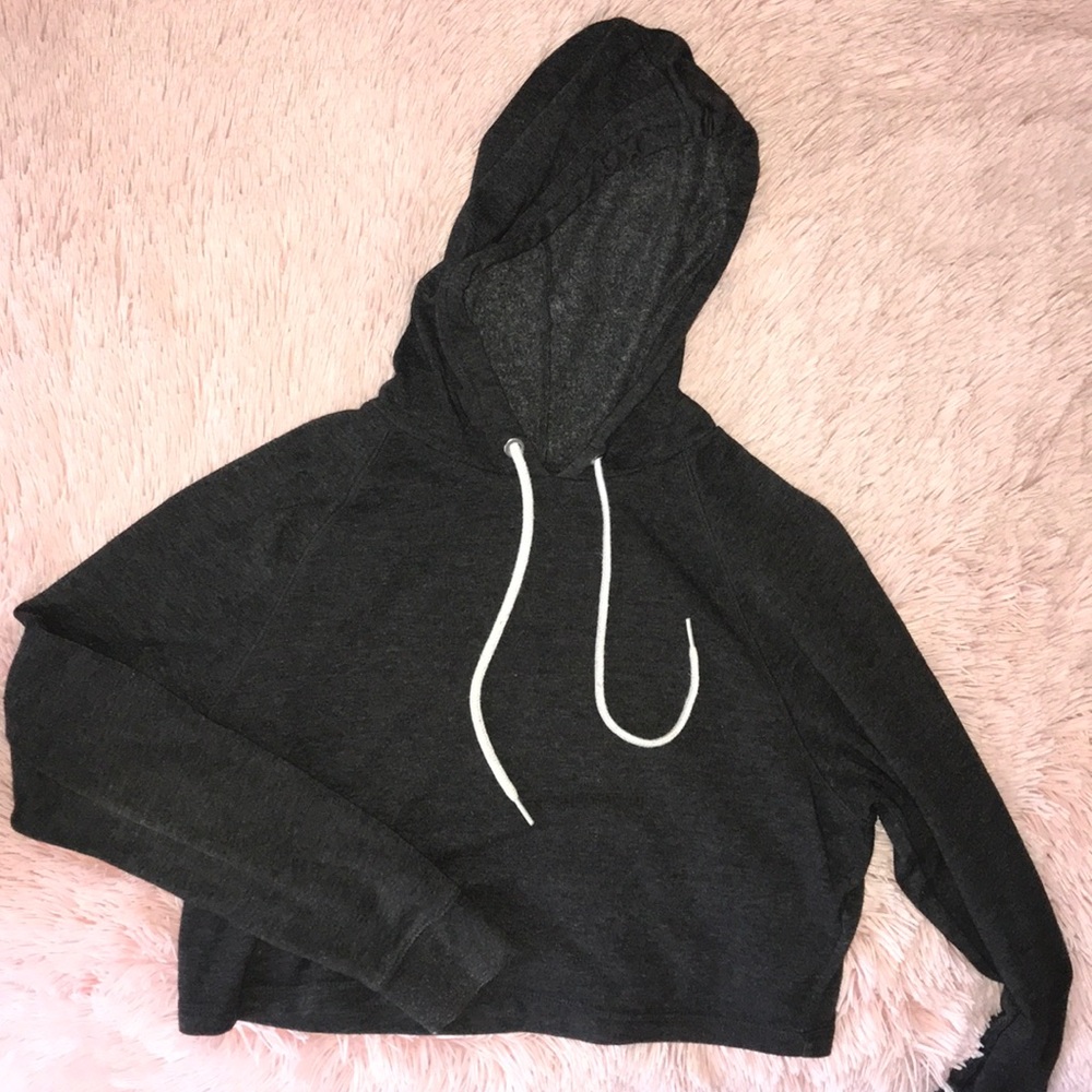 Cropped grey sweater from H&M